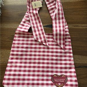 Barnes and noble Bow Tote